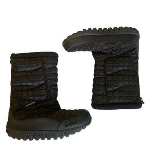 Mountrek Lisa Quilted Black Insulated Nylon Woman's Snow Boots Black Size 9M